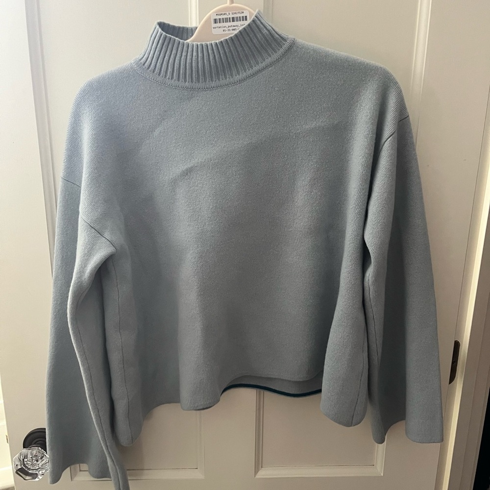 Cashmere blend club Monaco sweater.